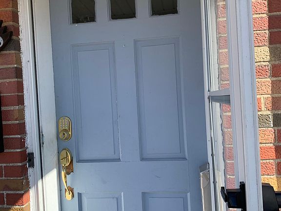 3rd image of 3938 Berger Ave