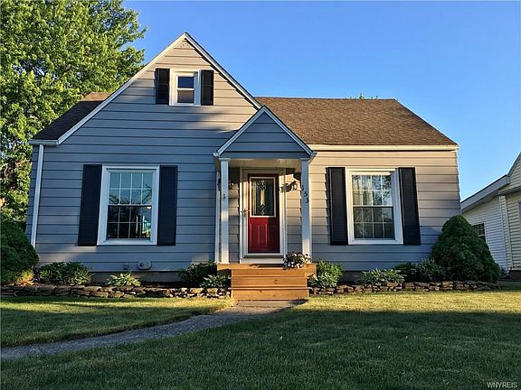 3rd image of 153 McConkey Dr