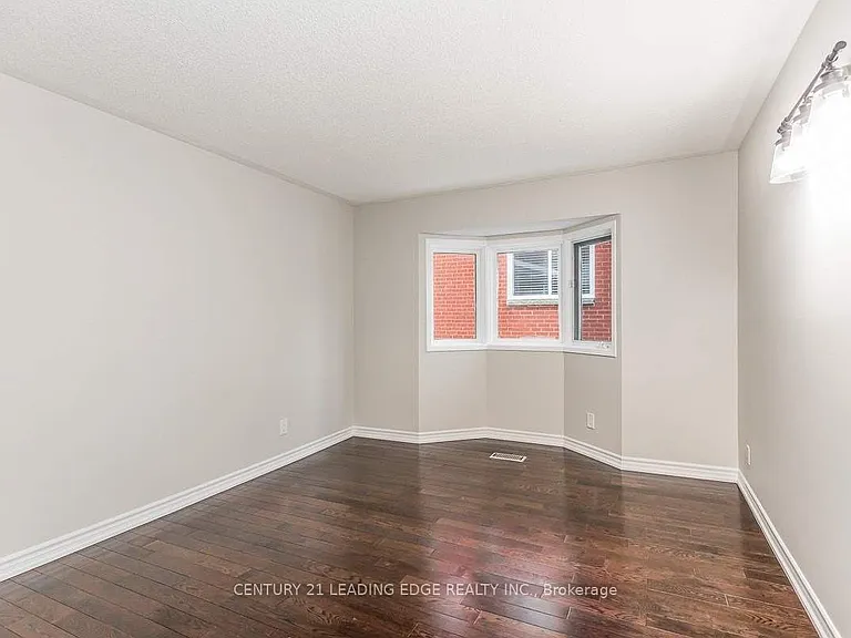 90 Cityview Cir — Photo 12