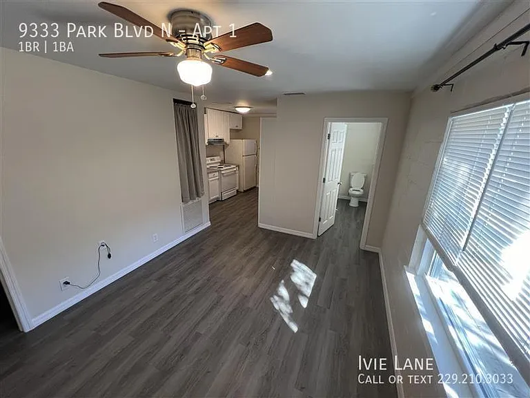9333 Park Blvd #1 — Photo 3