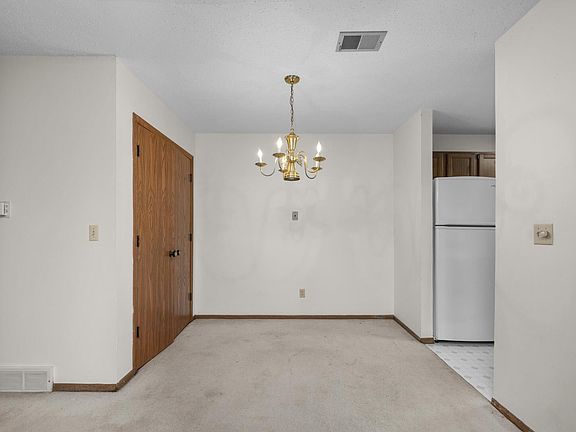 5th image of 4725 Kynnelworth Dr APT 3