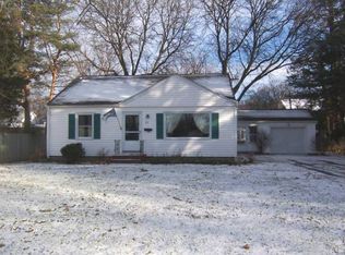 62 Kirk Dr, Rochester, NY 14610