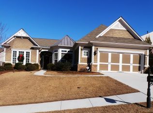 6431 Falling Water Ln, Hoschton, GA 30548