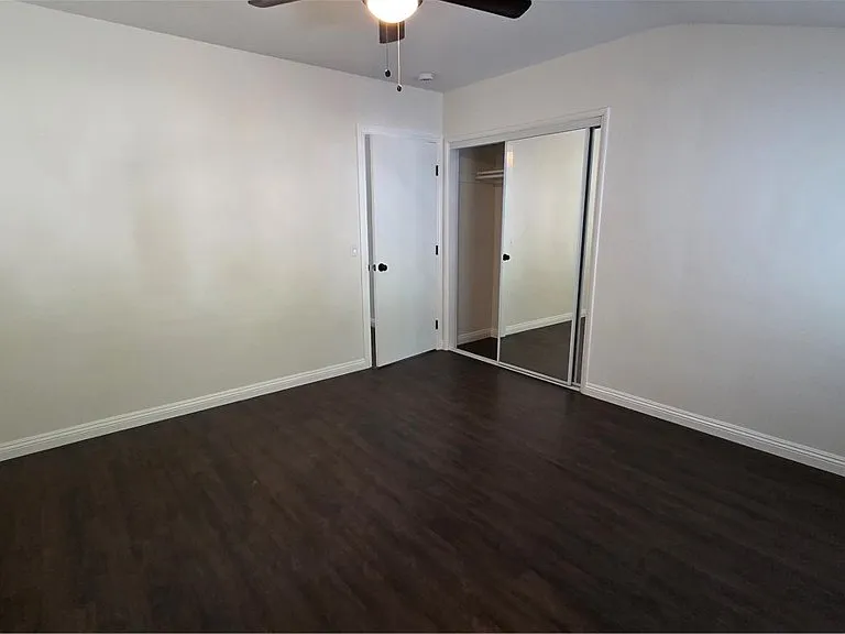 17322 Keswick St — Photo 24