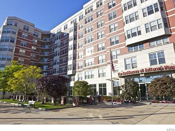 2nd image of 300 Mamaroneck Ave APT 527