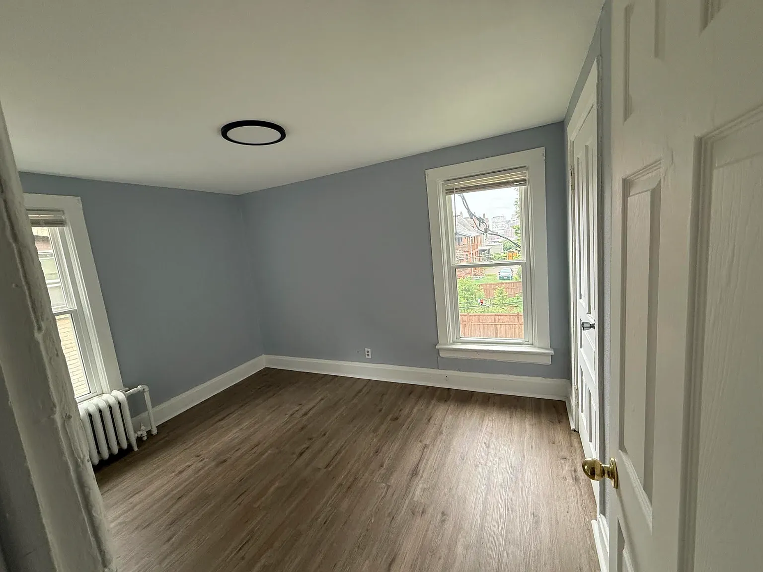 359 Maria Avenue - 1 — Photo 3