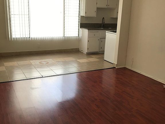 3rd image of 5-12711 Pacific Ave #5