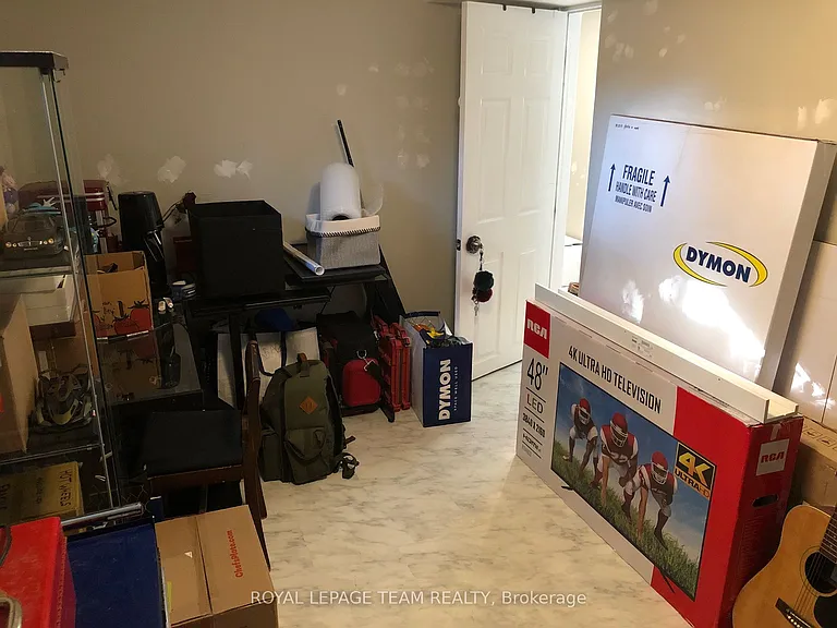 1180 Southwood Dr #B — Photo 17