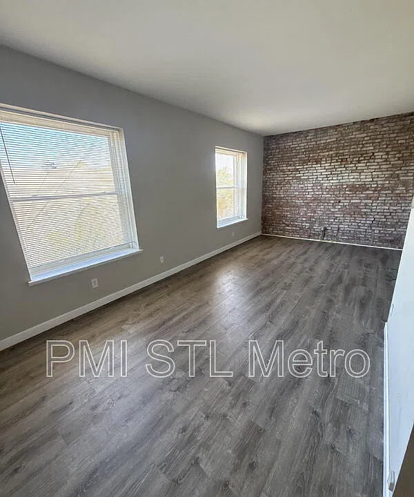 2108 S Spring Ave #3N