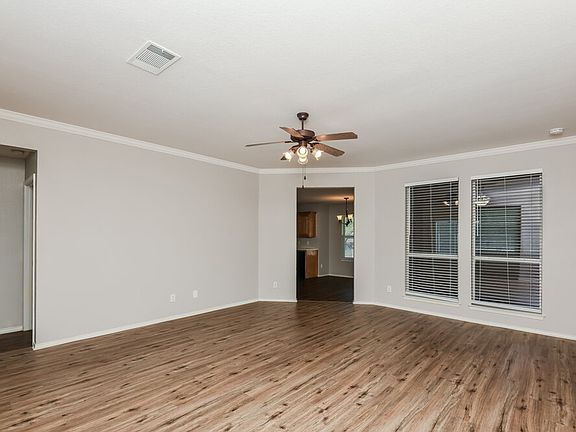 4th image of 1007 Winepress Rd