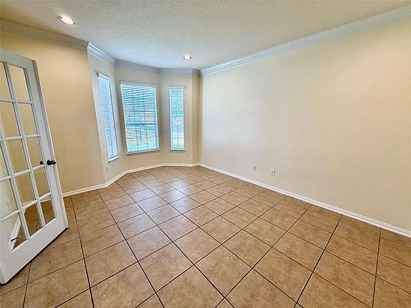 5th image of 25206 Auburn Terrace Dr