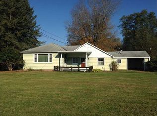 403 E Mercer St, Harrisville, PA 16038
