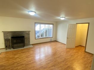 2426 1/2 NW 61st St, Seattle, WA 98107