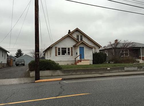 1st image of 658 Okanogan Ave