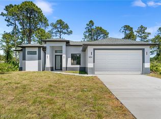 3161 Sunshine Blvd, Lehigh Acres, FL 33971