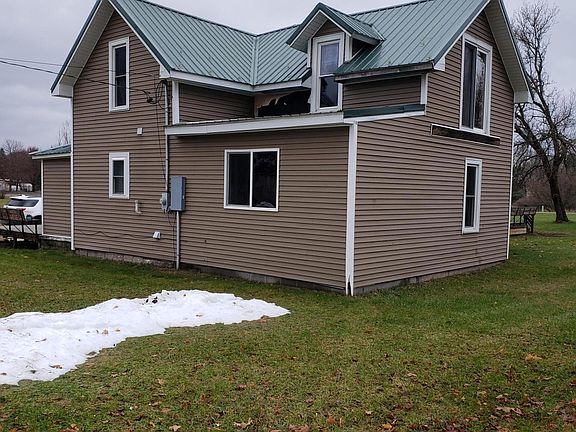 3rd image of 8344 N West St