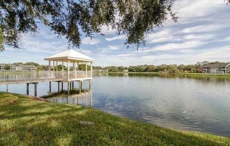 2 bed, 2.0 bath, 811 sqft, $1,500 — Photo 3