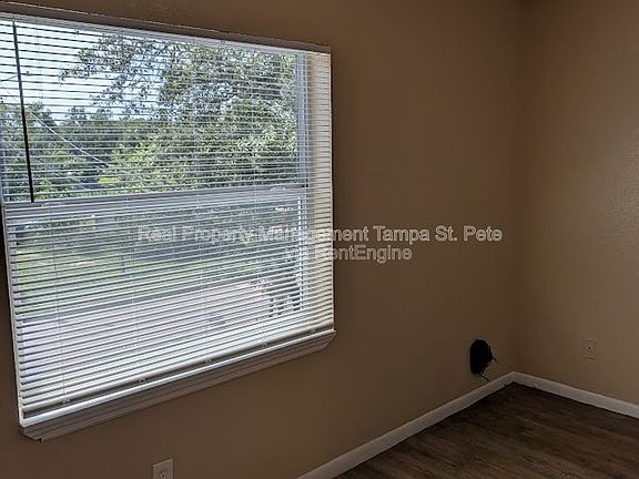 4th image of 8429 N 39th St APT 3