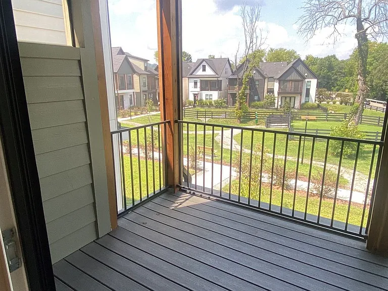 335 Sophia Rain Dr — Photo 17