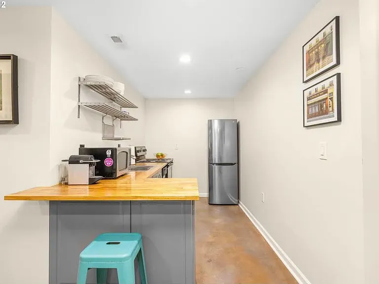 405 NE 53rd Ave — Photo 4