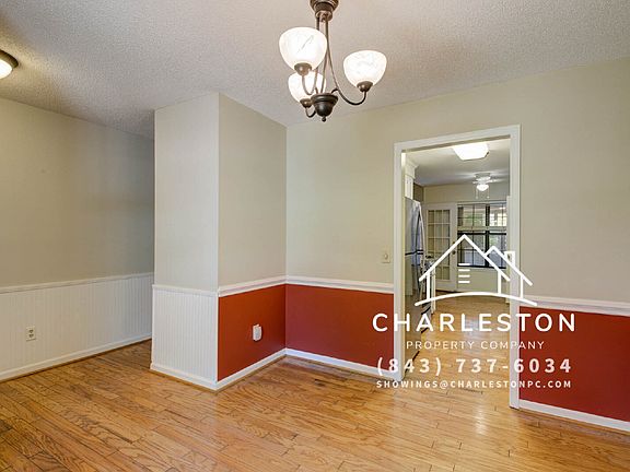 5th image of 33 Paddlecreek Ave