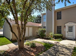 415 Kensington Ct, Naperville, IL