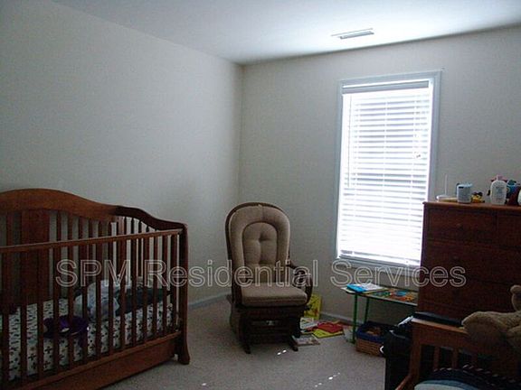 2nd image of 108 Lincoln Place Cir