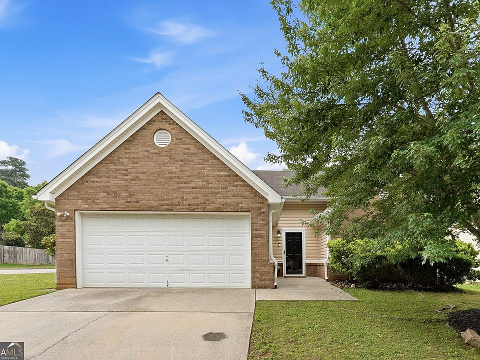 1st image of 14 Grier Ln