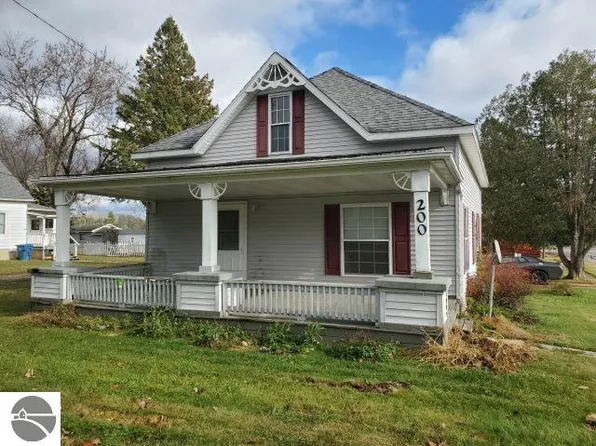200 George Smith Jr St, Rose City, MI 48635