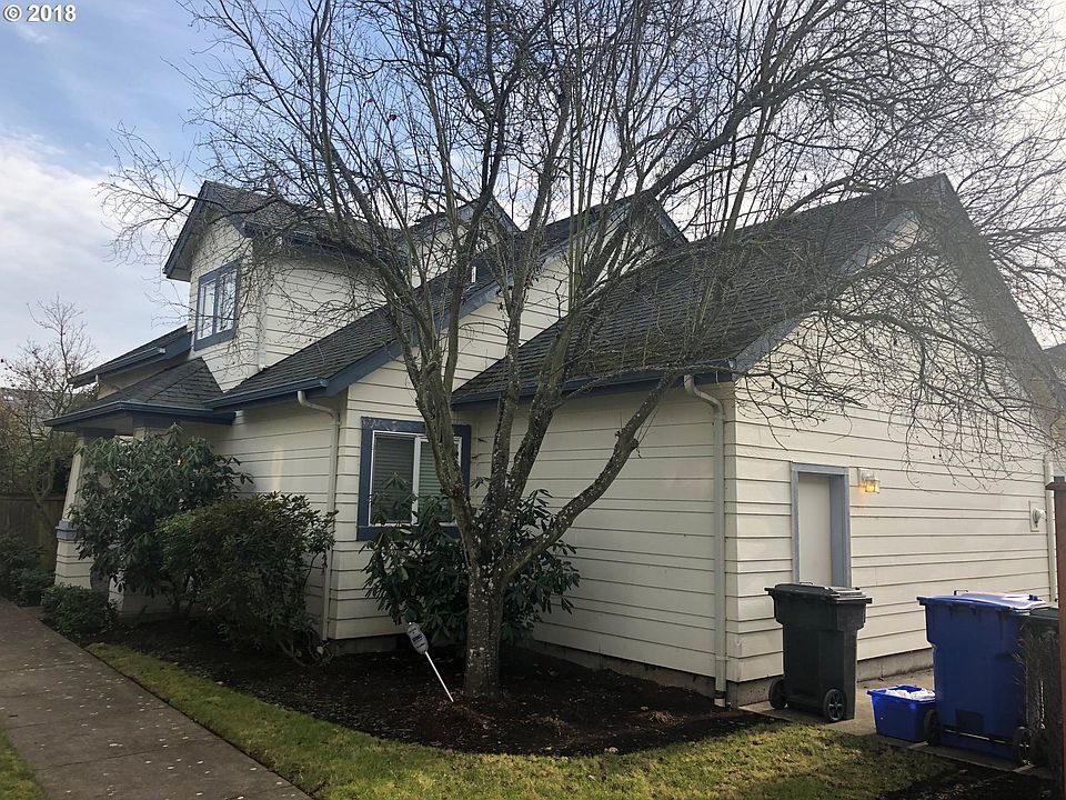 2nd image of 1657 Hamlet Ln