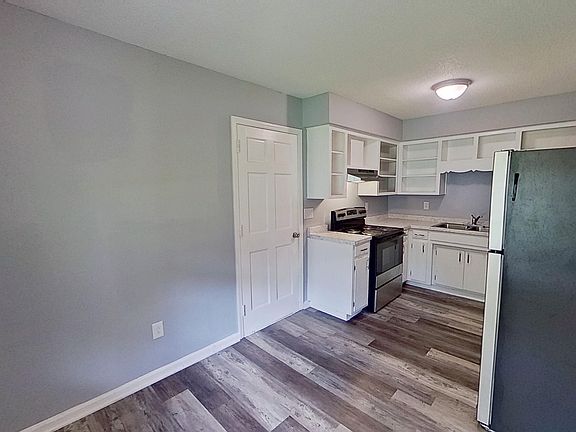 4th image of 1329 Hazel Ave