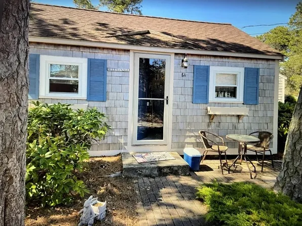1 Ocean Dr #5A, Dennis Pt, MA 02639
