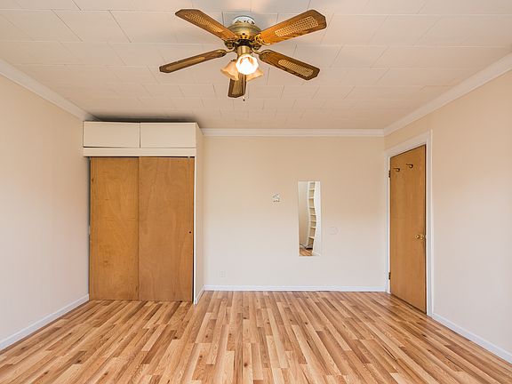 5th image of 30-71 32nd St #2AA