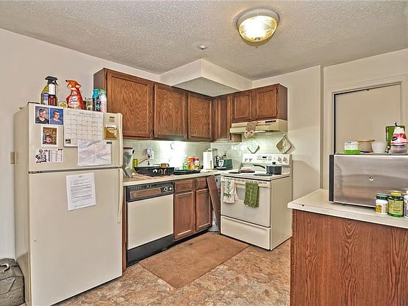 3rd image of 1190 Charles St APT 7