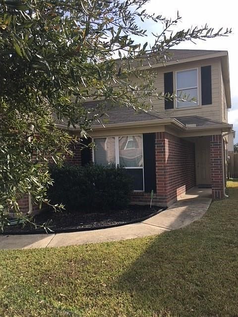 1st image of 7402 Foxwood Fair Ln