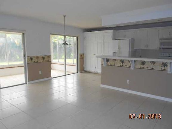 4th image of 1826 Highland Dr SW