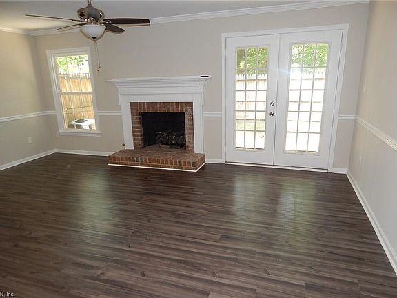 2nd image of 134 Kenilworth Dr