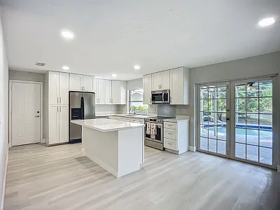 3 bed, 1600 sqft, $3,295 — Photo 2