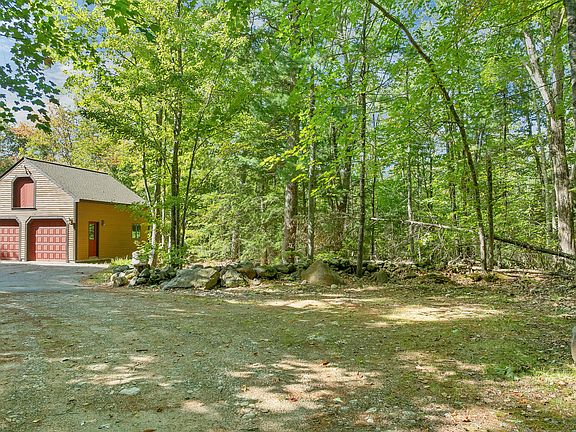 4th image of 160 Bagley Road