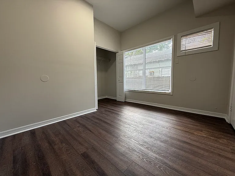 6916 N Central Ave — Photo 13