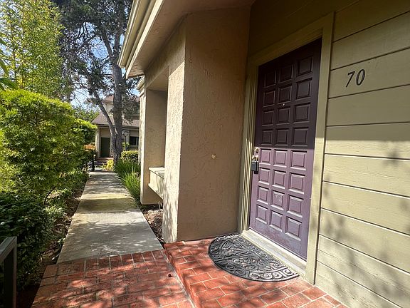 2nd image of 3230 Caminito Eastbluff Unit 70