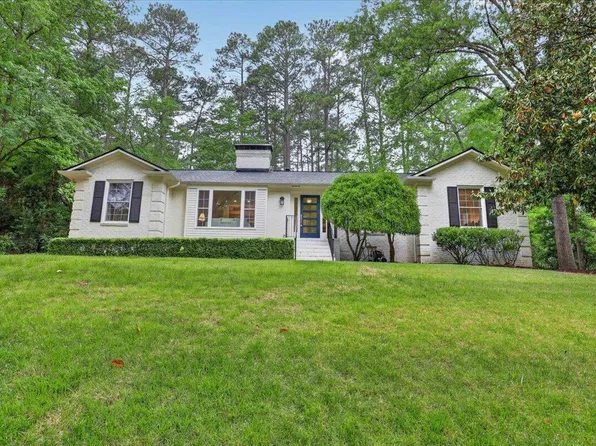 802 Churchill Dr, Chapel Hill, NC 27517