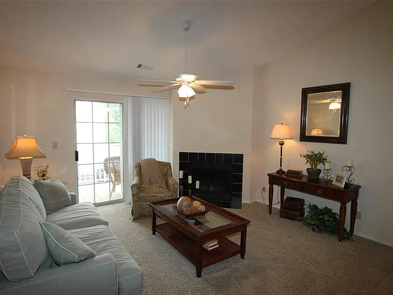 The Ethans Apartments — Photo 19
