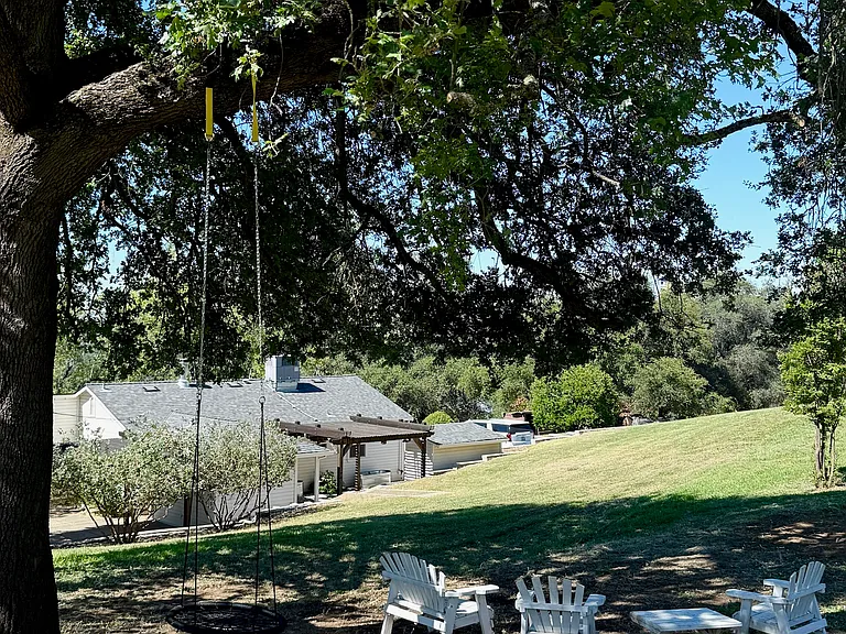 1201 Plum Tree Ln — Photo 24