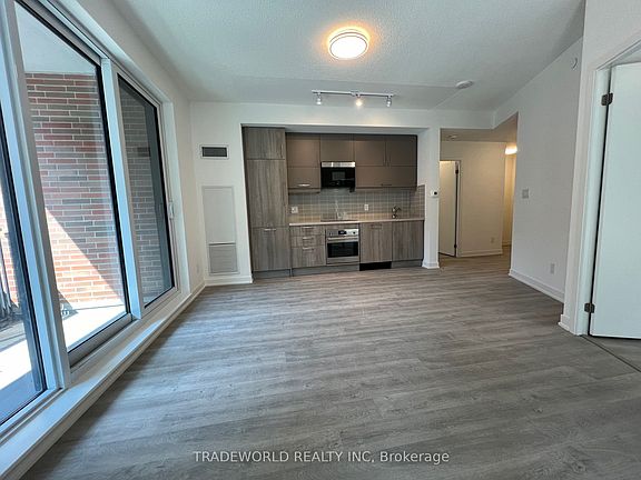 4th image of 8119 Birchmount Rd #629