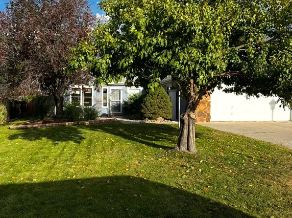 104 High Meadows Dr, Florence, CO 81226