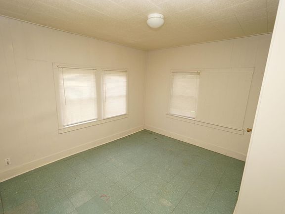 Rear Bedroom