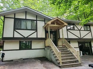 222 White Pine Dr, Pocono Lake, PA 18347