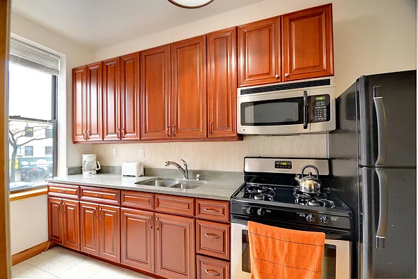 Rented by Smart City Real Estate LLC | media 21