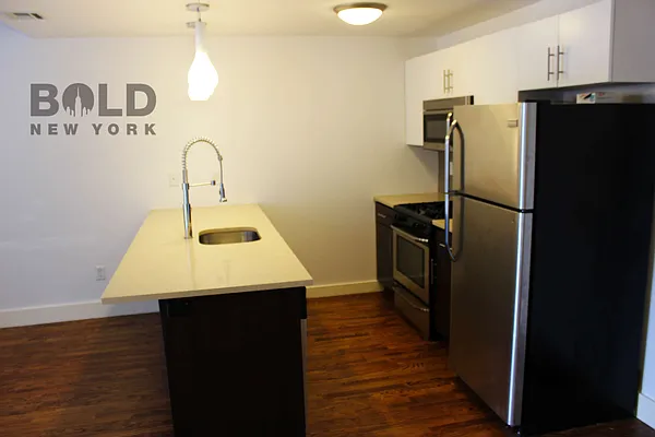 Rented by Bold New York | media 28